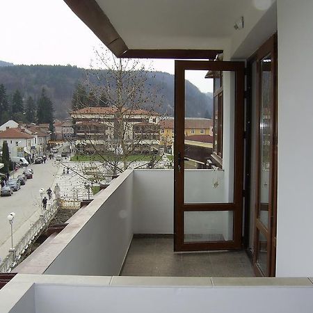 Apartment Planinski Rai Trjavna Exteriér fotografie